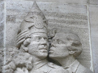 Cologne Carnival kiss