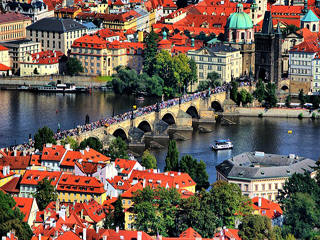 Prague marathon Charles Bridge